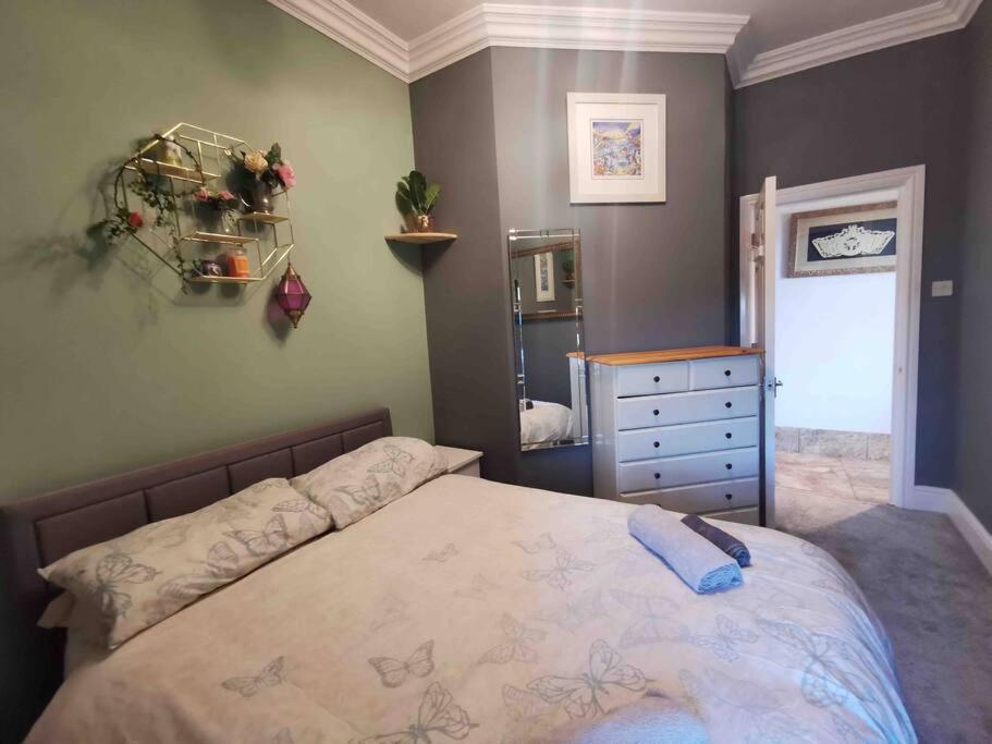 Number 7 Torquay Stunning Sea Views Apartment ภายนอก รูปภาพ